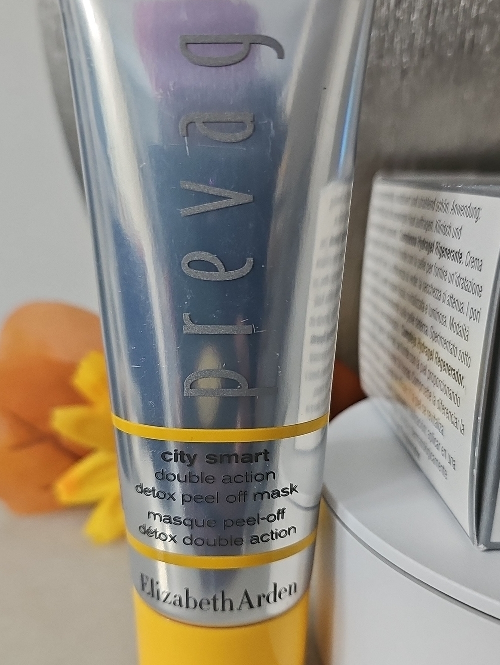 Elizabeth Arden Bundle - Picture 5 of 5